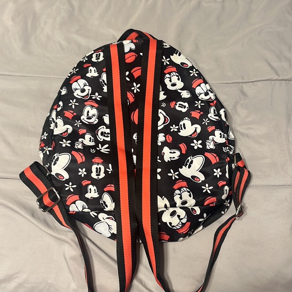 Minnie Mouse Backpack - Picture 2 of 4